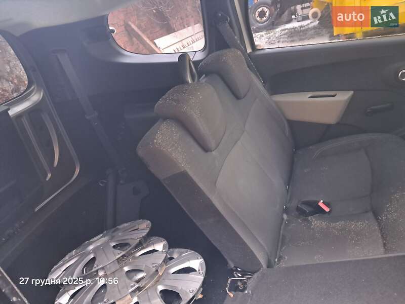 Мінівен Dacia Lodgy 2013 в Вінниці