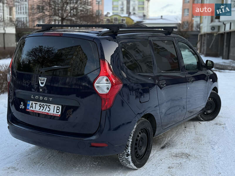 Мінівен Dacia Lodgy 2012 в Івано-Франківську