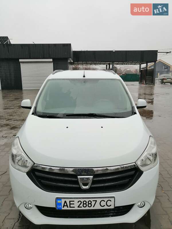 Dacia Lodgy 2013