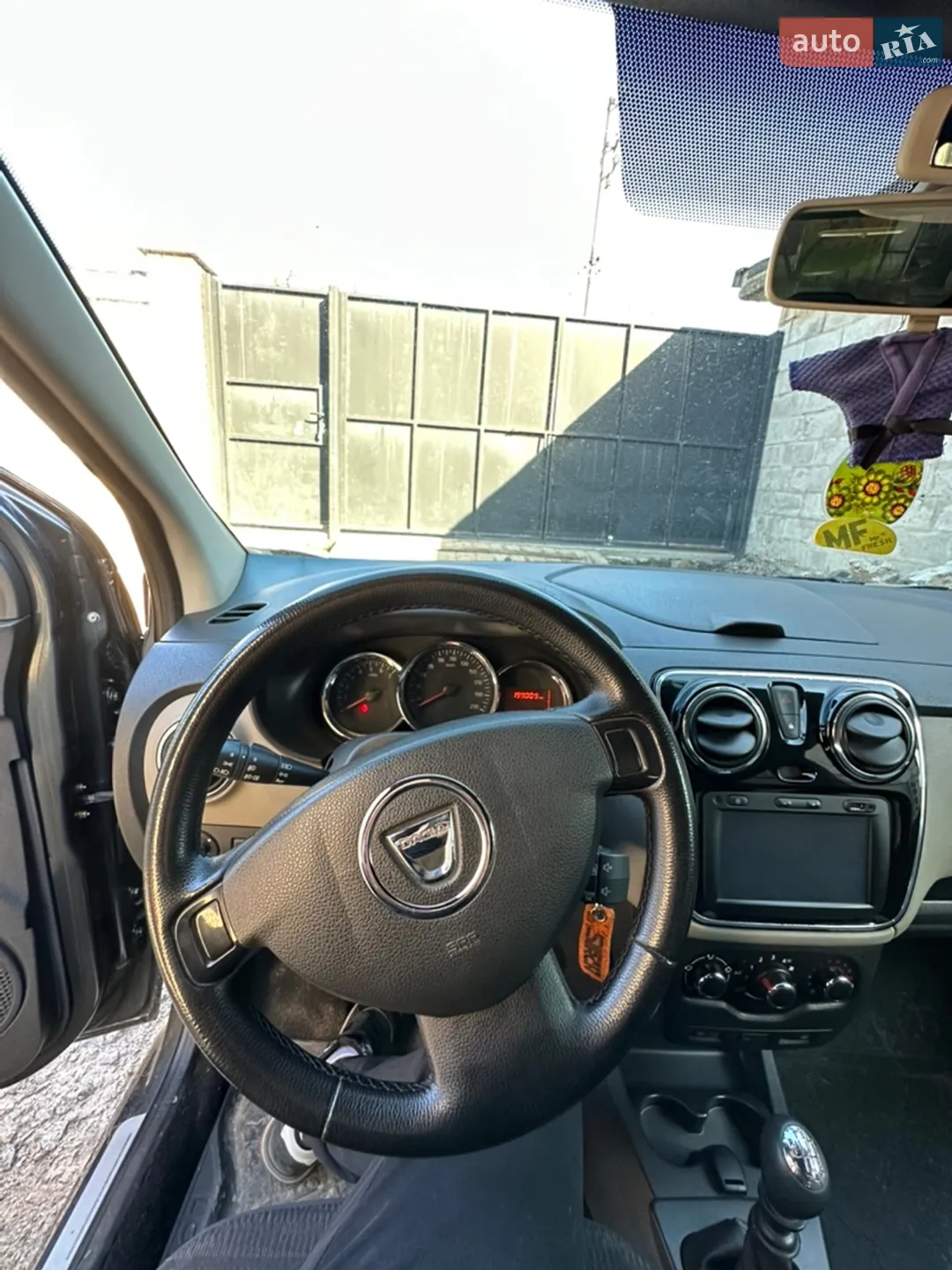 2016 Dacia Lodgy - мініатюра 13