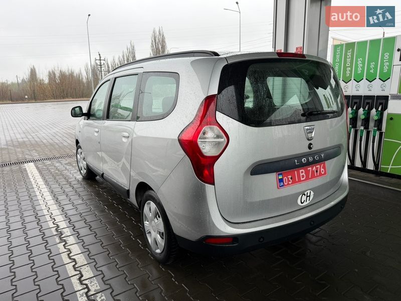 Минивэн Dacia Lodgy 2013 в Луцке