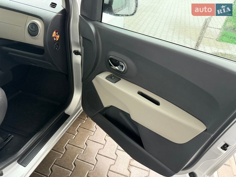 Минивэн Dacia Lodgy 2013 в Луцке