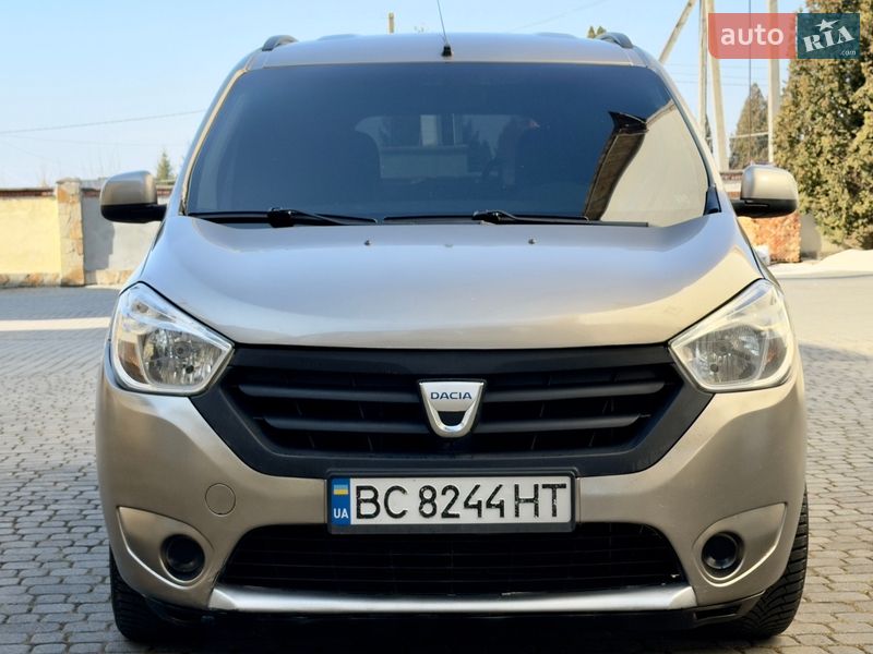 Минивэн Dacia Lodgy 2012 в Львове