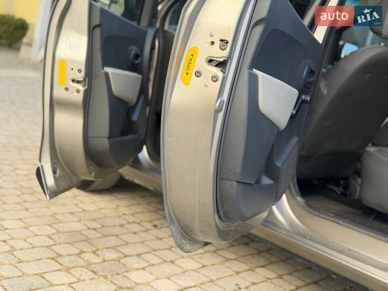 Минивэн Dacia Lodgy 2012 в Львове