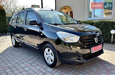 Минивэн Dacia Lodgy 2013 в Хороле