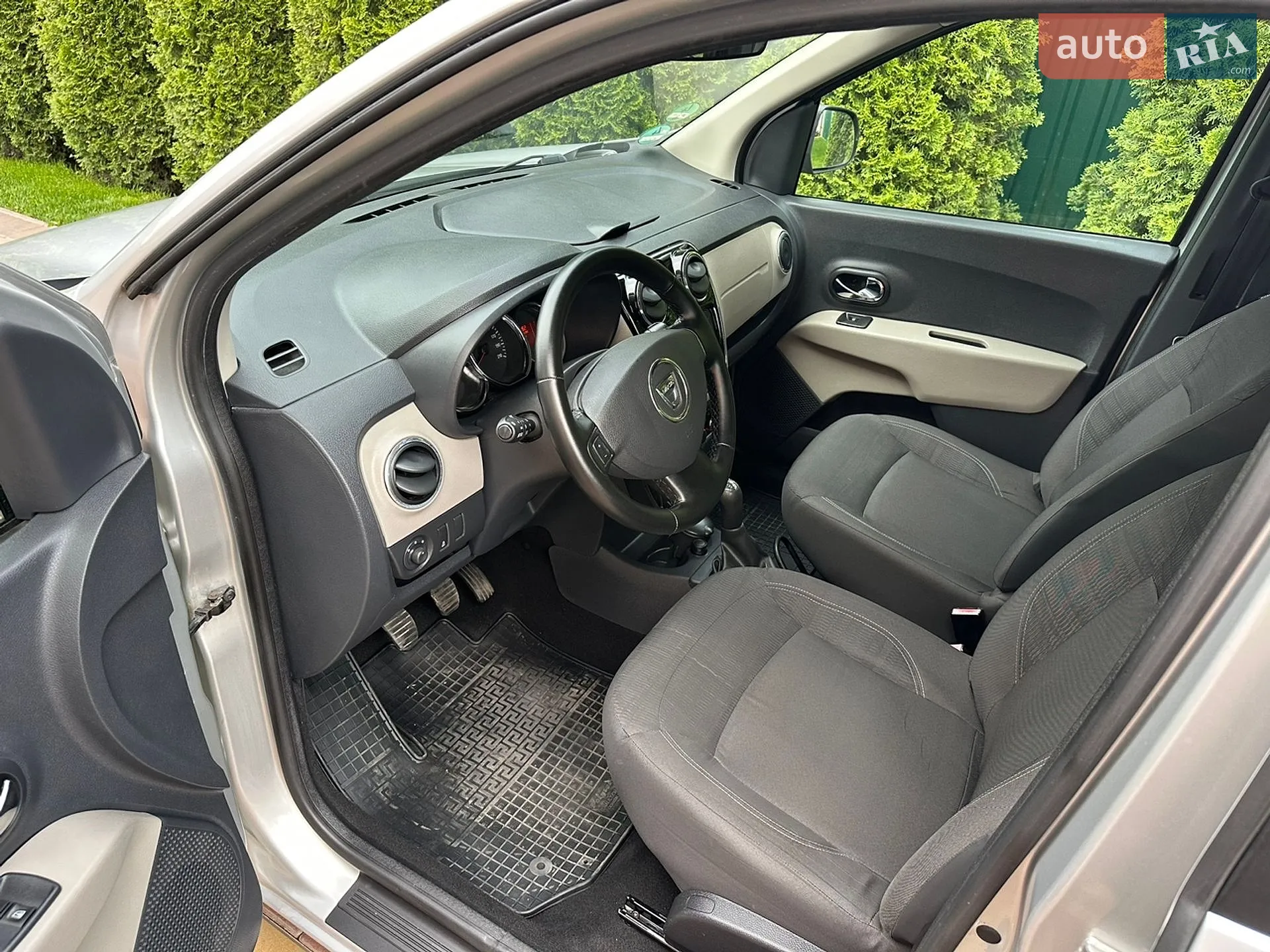 2012 Dacia Lodgy - мініатюра 29