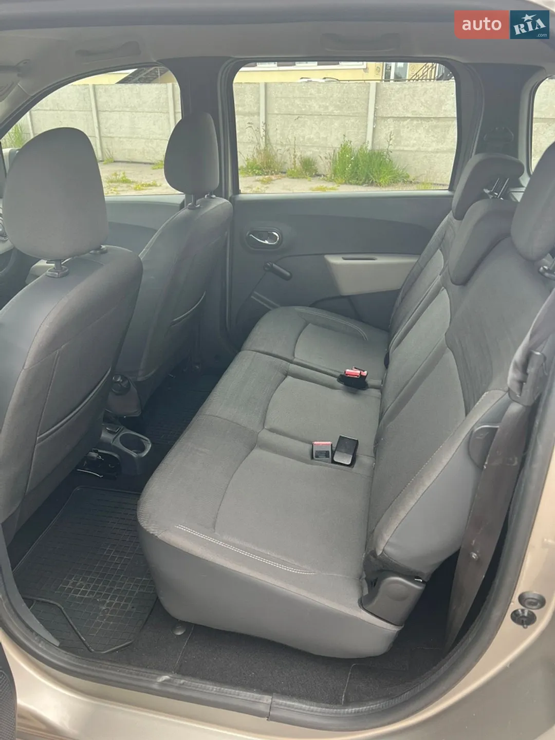 2012 Dacia Lodgy - мініатюра 10