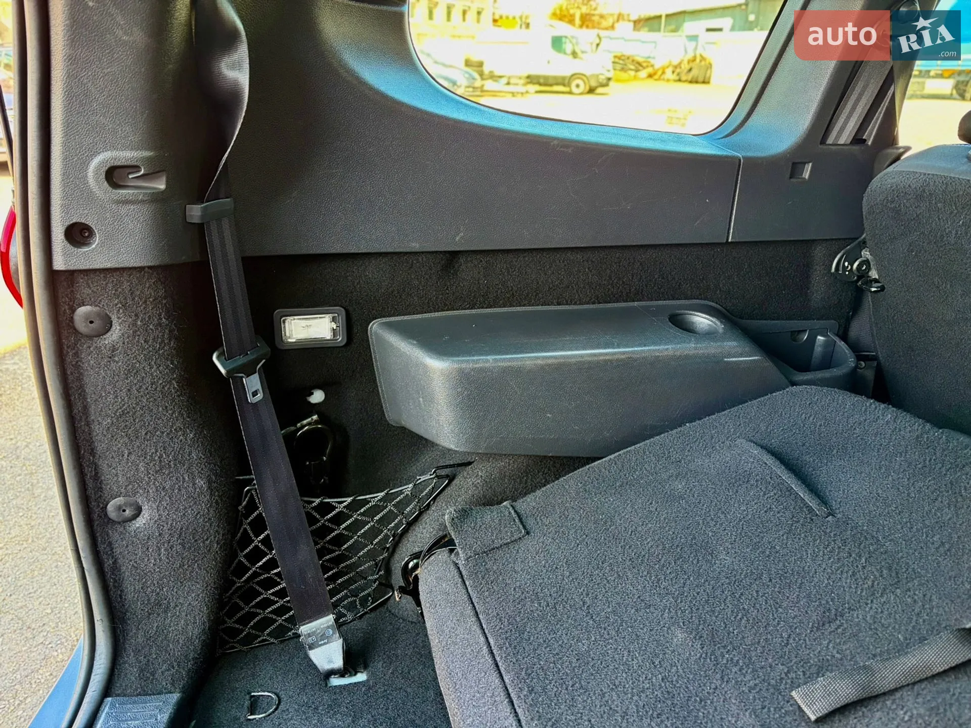 2015 Dacia Lodgy - мініатюра 48