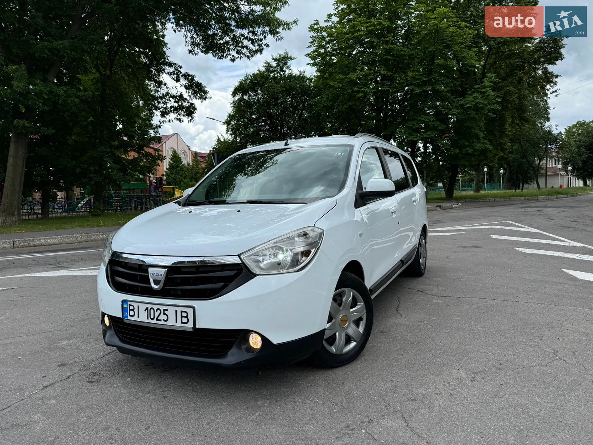 2015 Dacia Lodgy - мініатюра 2