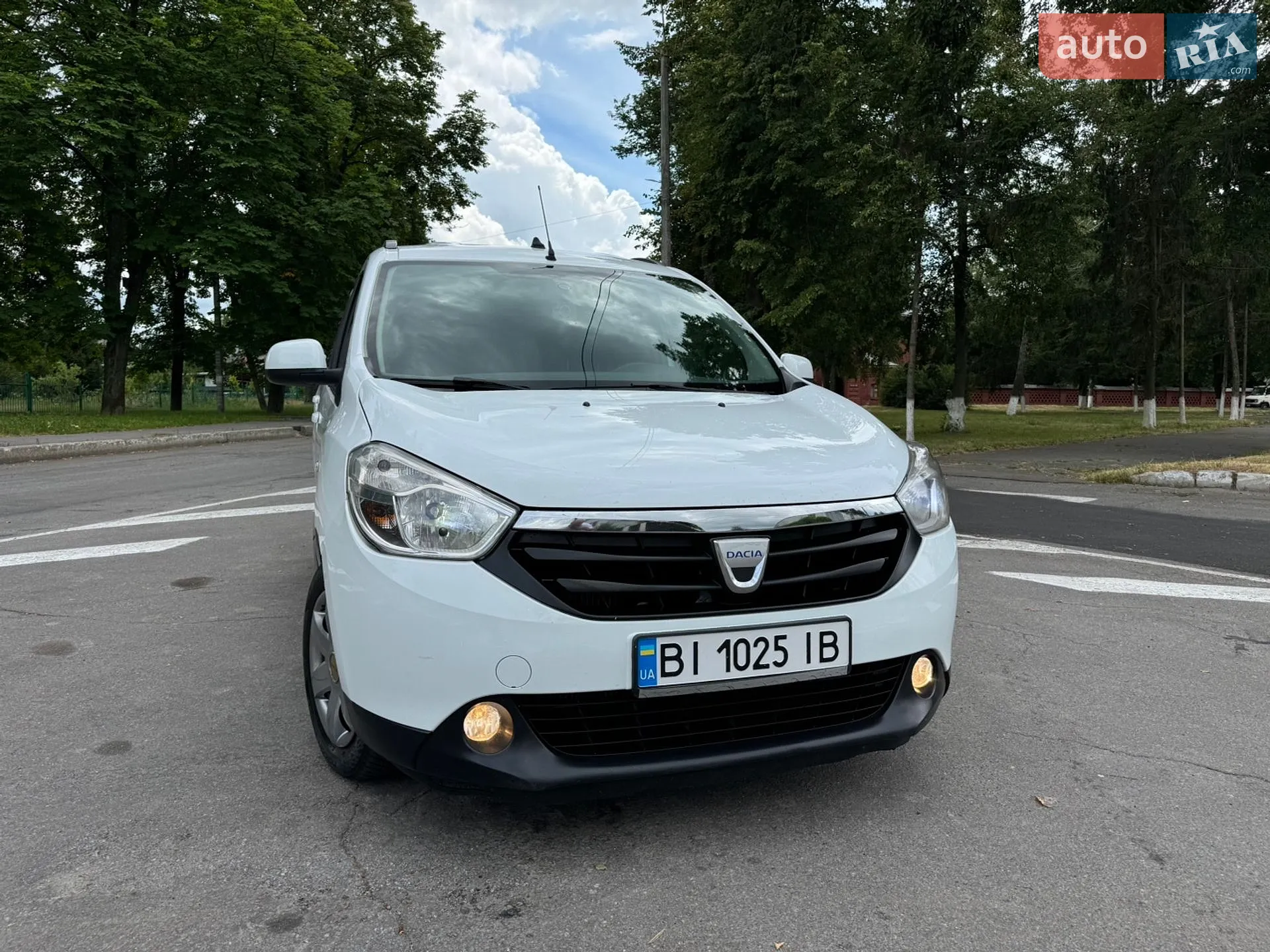 2015 Dacia Lodgy - мініатюра 23