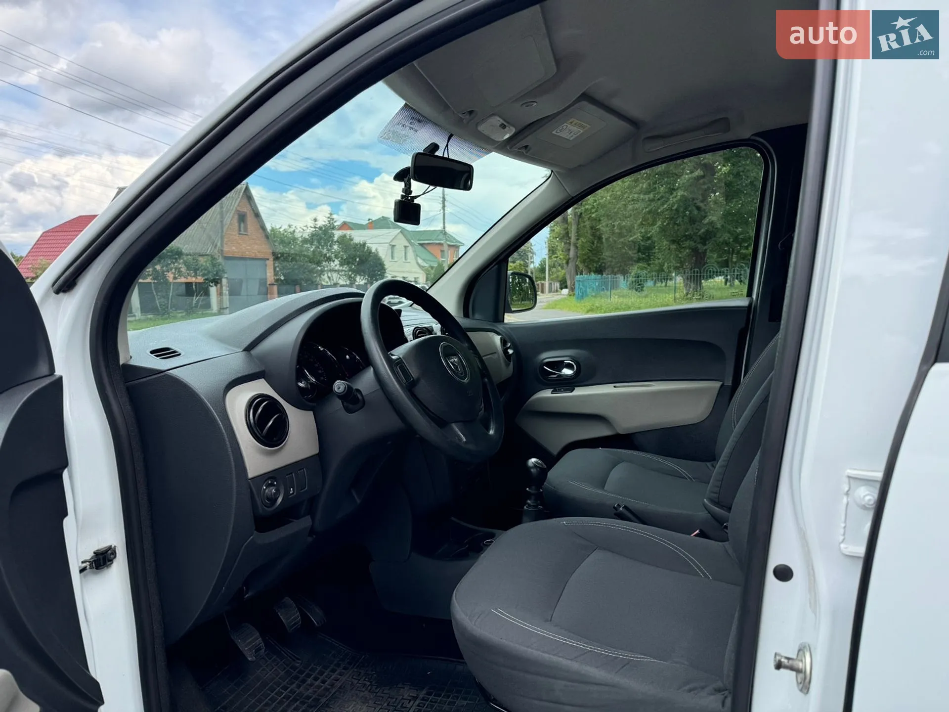2015 Dacia Lodgy - мініатюра 32