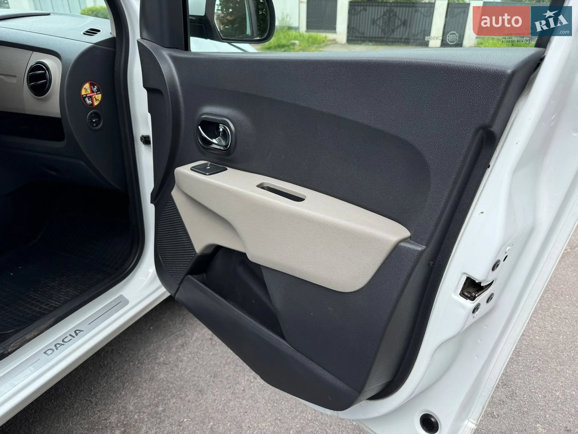 2015 Dacia Lodgy - мініатюра 44