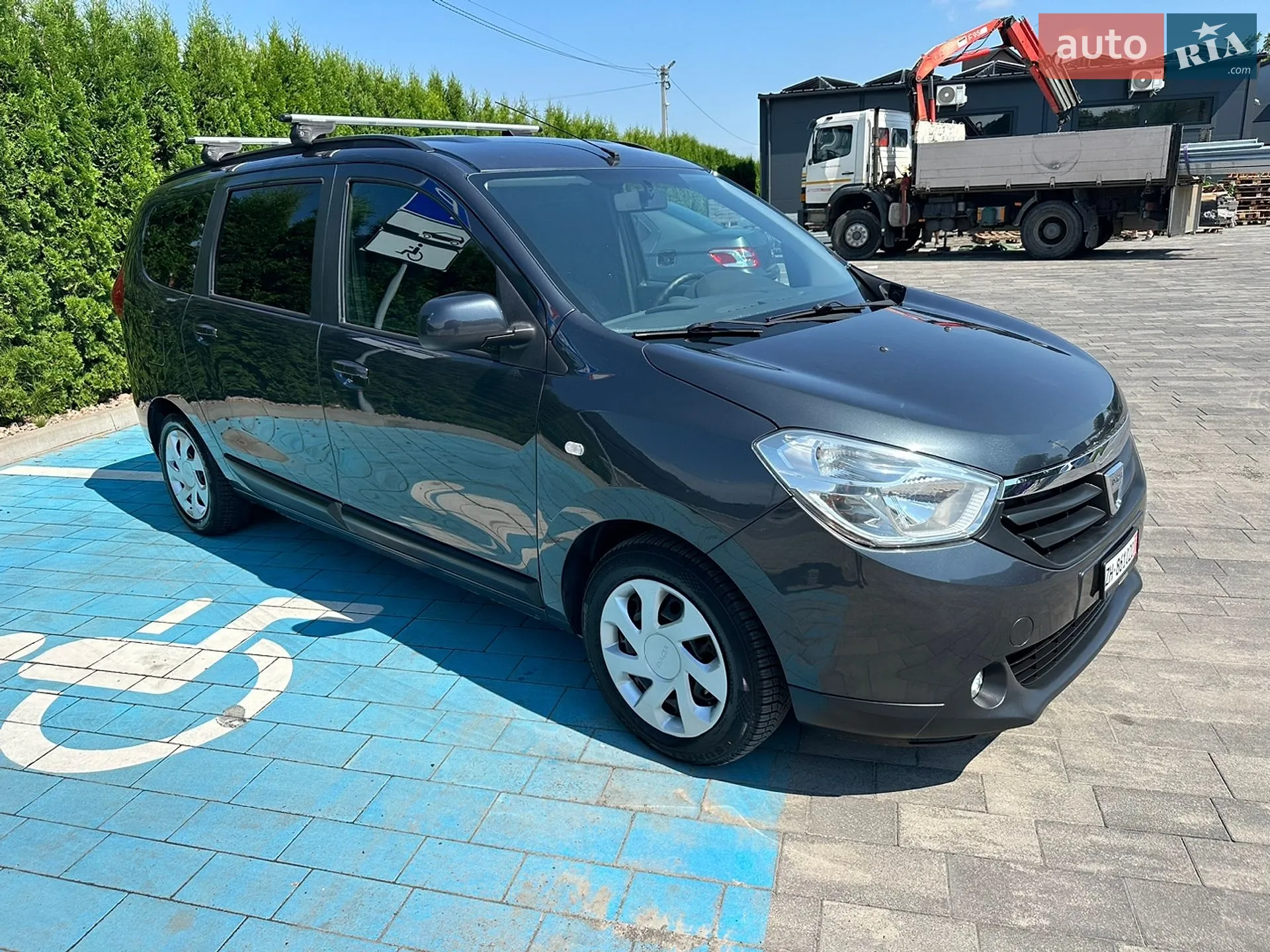 2012 Dacia Lodgy - мініатюра 12
