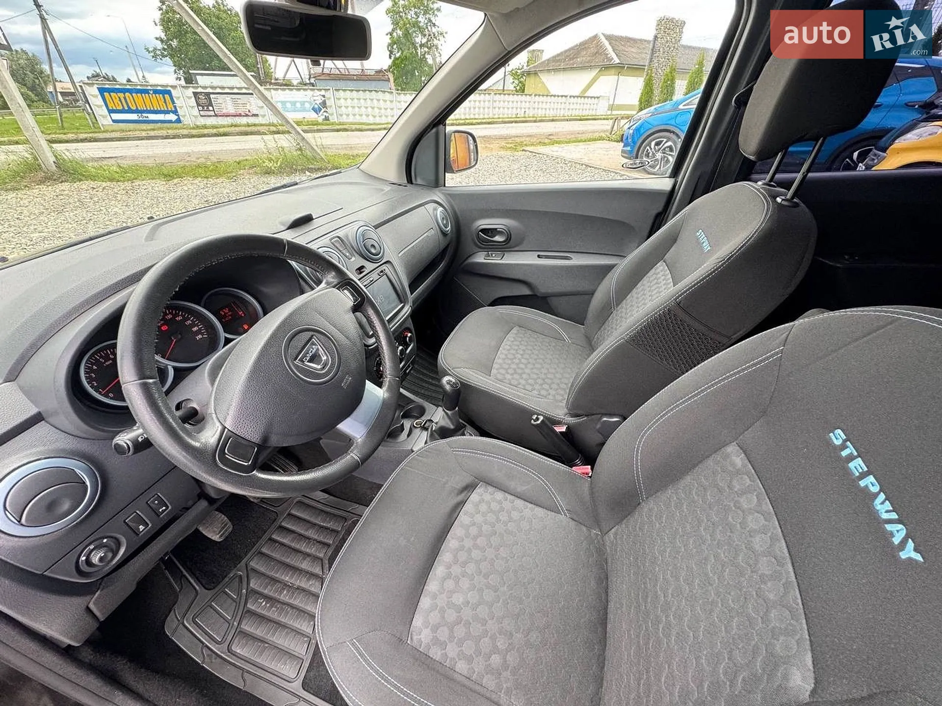 2016 Dacia Lodgy - мініатюра 23