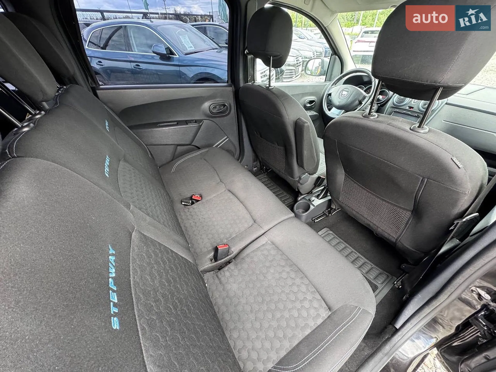 2016 Dacia Lodgy - мініатюра 33