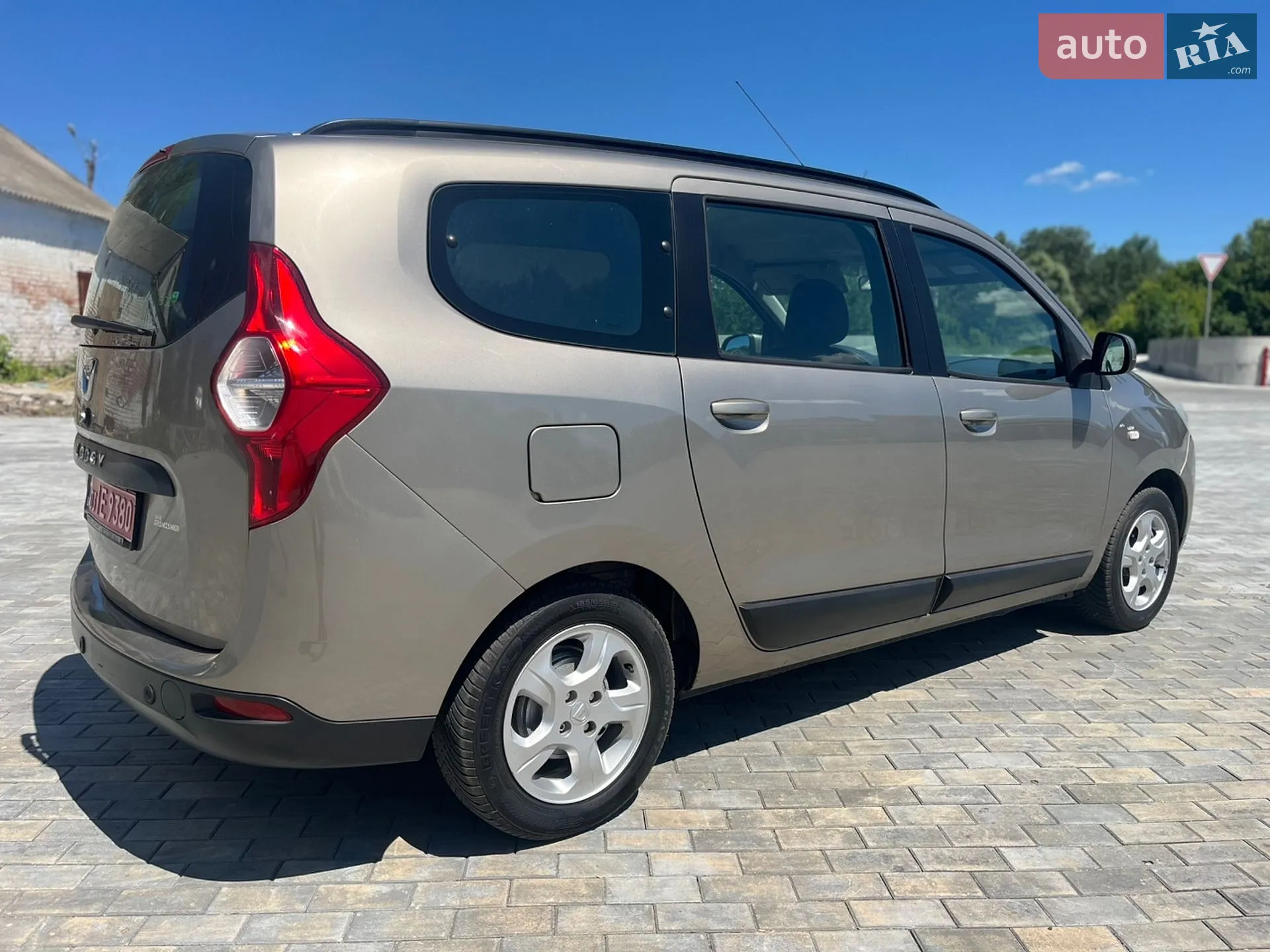 2013 Dacia Lodgy - мініатюра 6
