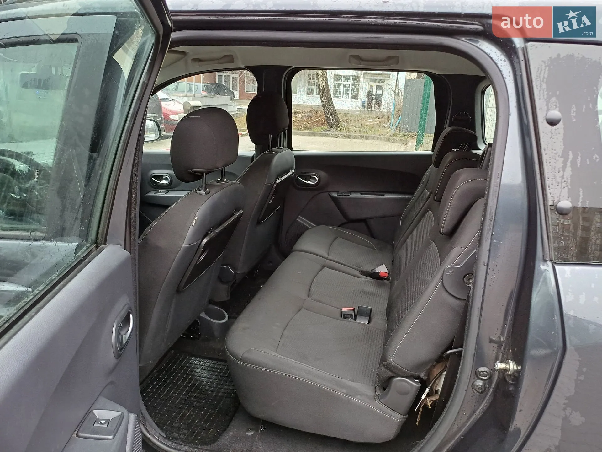 2018 Dacia Lodgy - мініатюра 9