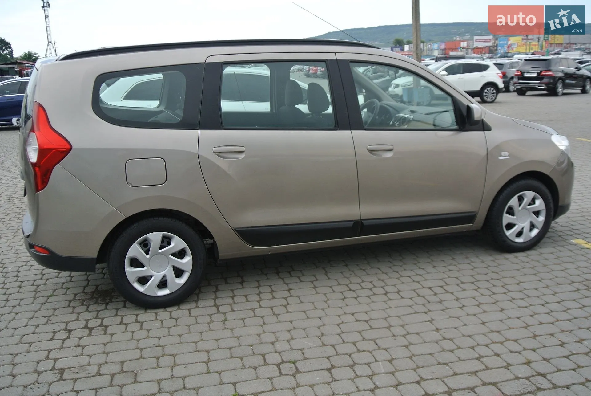 2013 Dacia Lodgy - мініатюра 3
