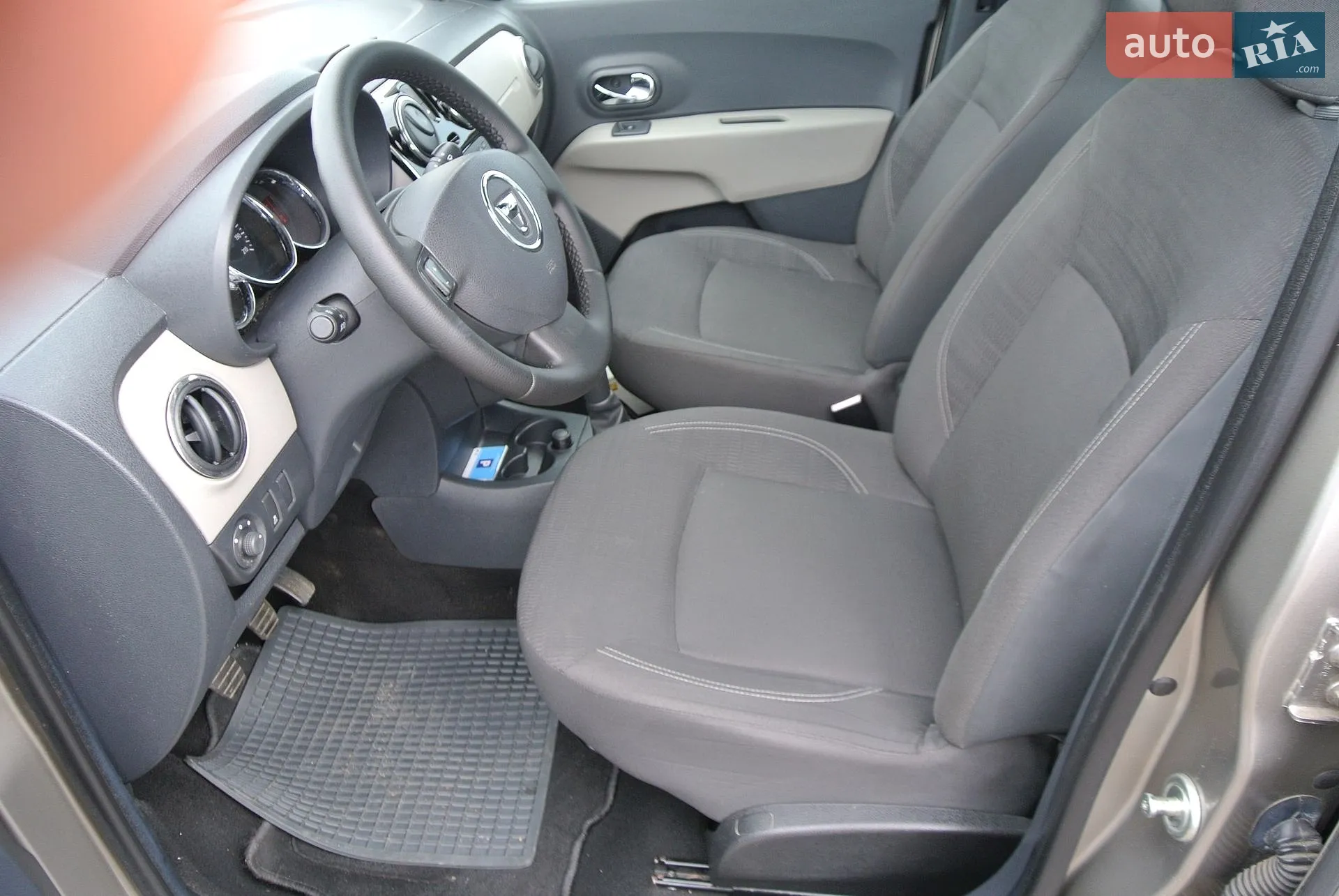 2013 Dacia Lodgy - мініатюра 7