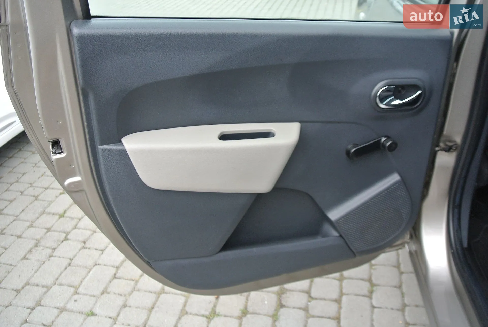 2013 Dacia Lodgy - мініатюра 11