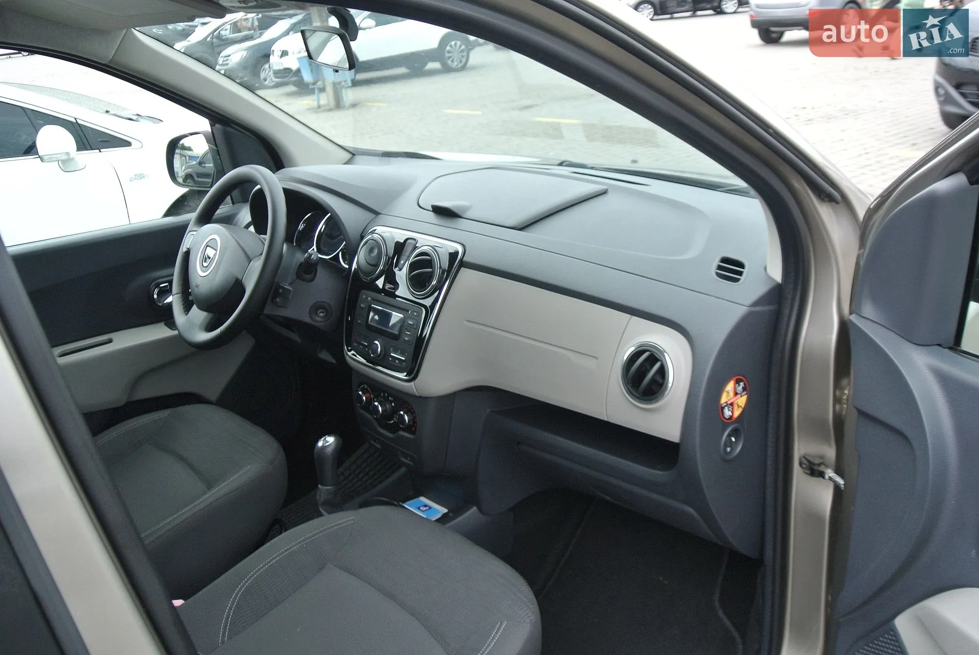 2013 Dacia Lodgy - мініатюра 12