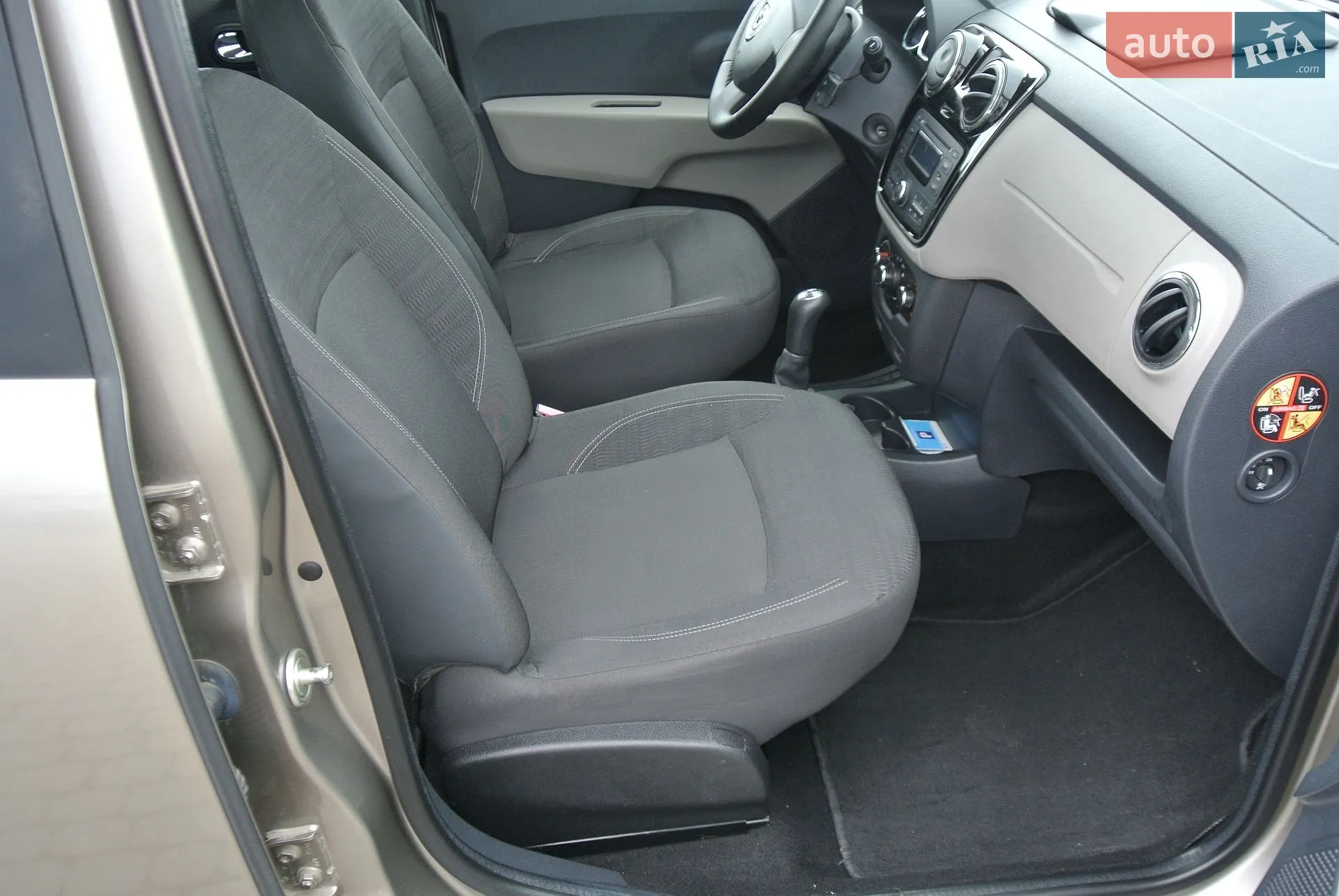 2013 Dacia Lodgy - мініатюра 13