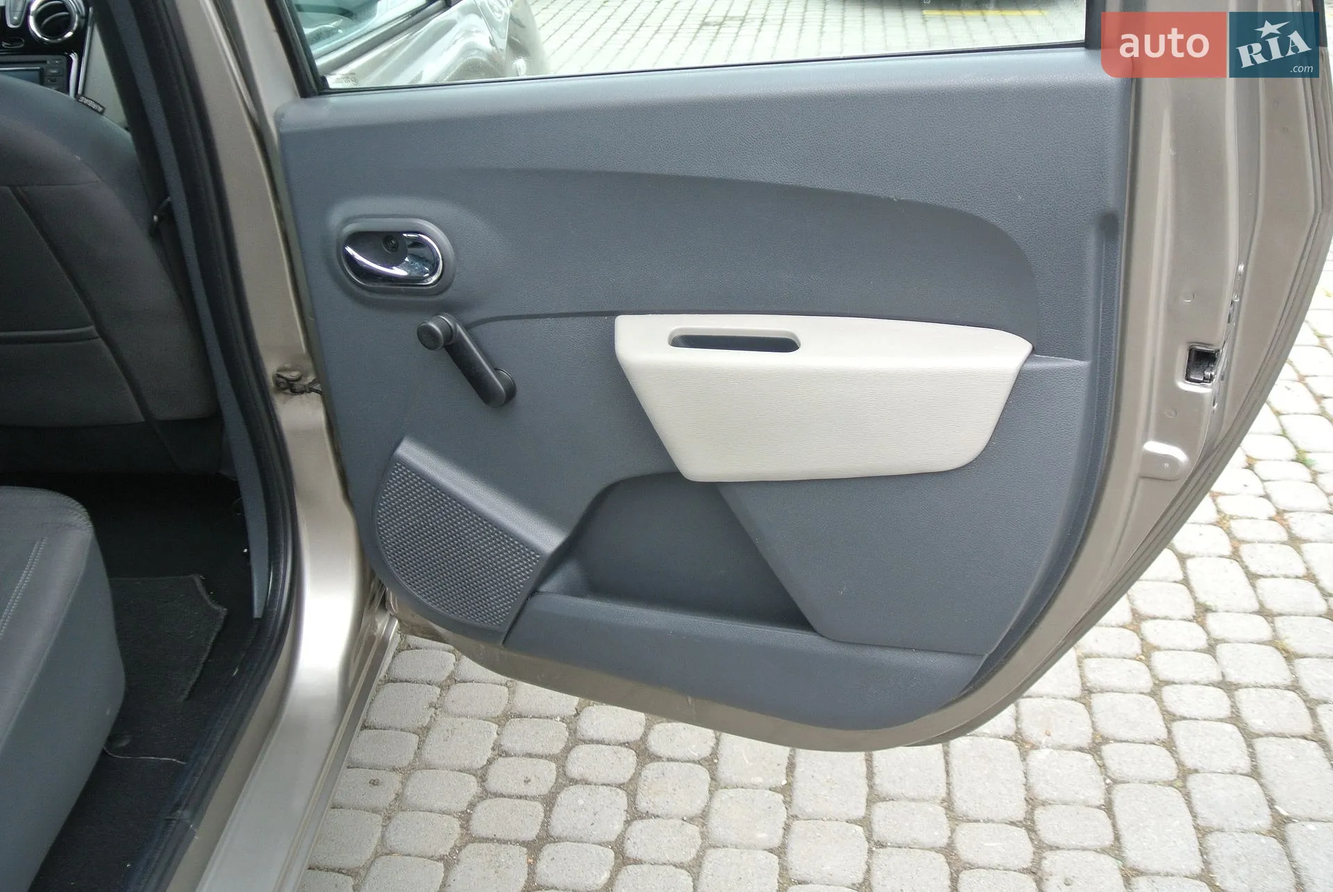 2013 Dacia Lodgy - мініатюра 17