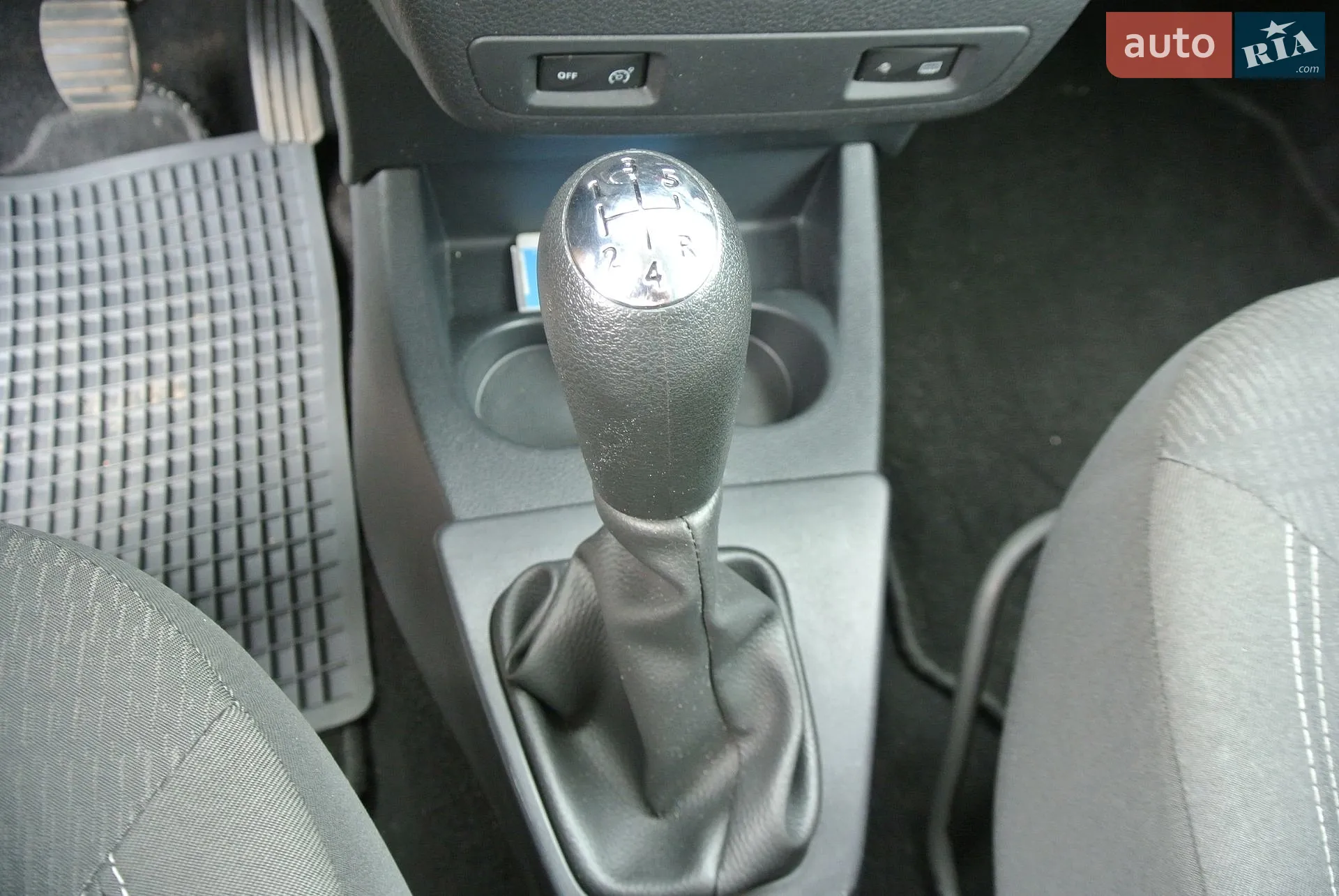 2013 Dacia Lodgy - мініатюра 28