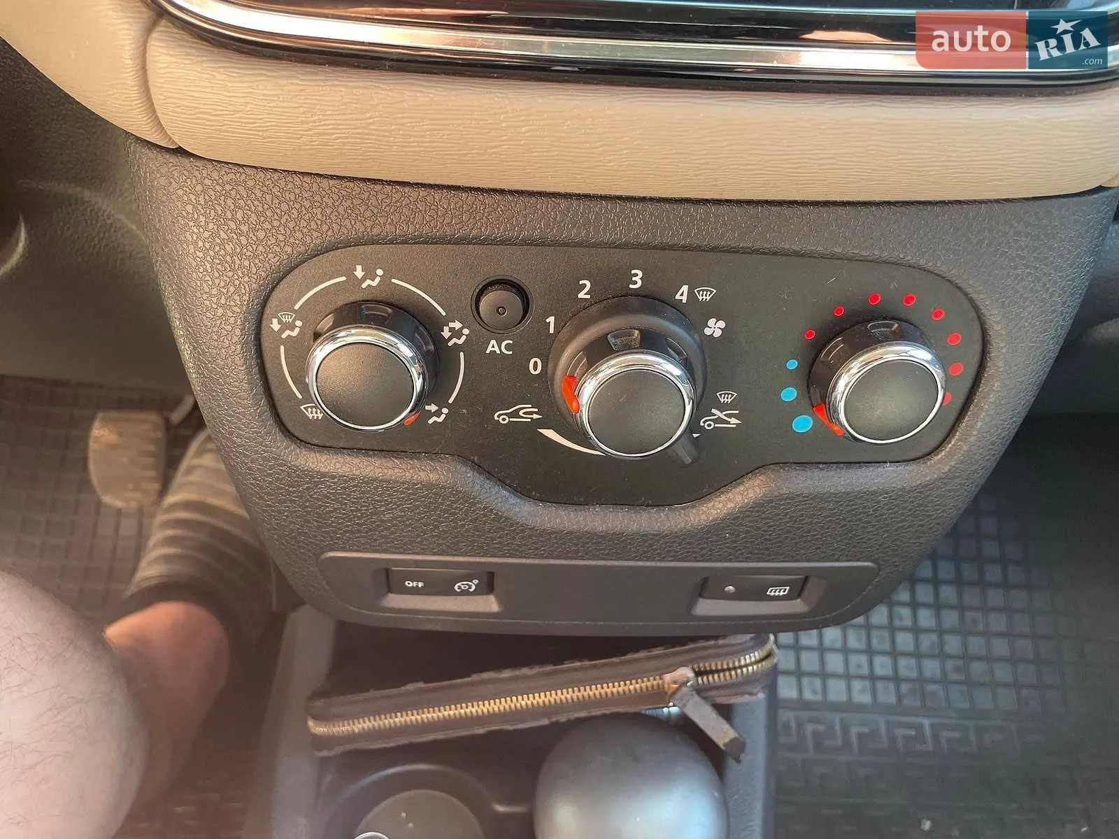 2012 Dacia Lodgy - мініатюра 4