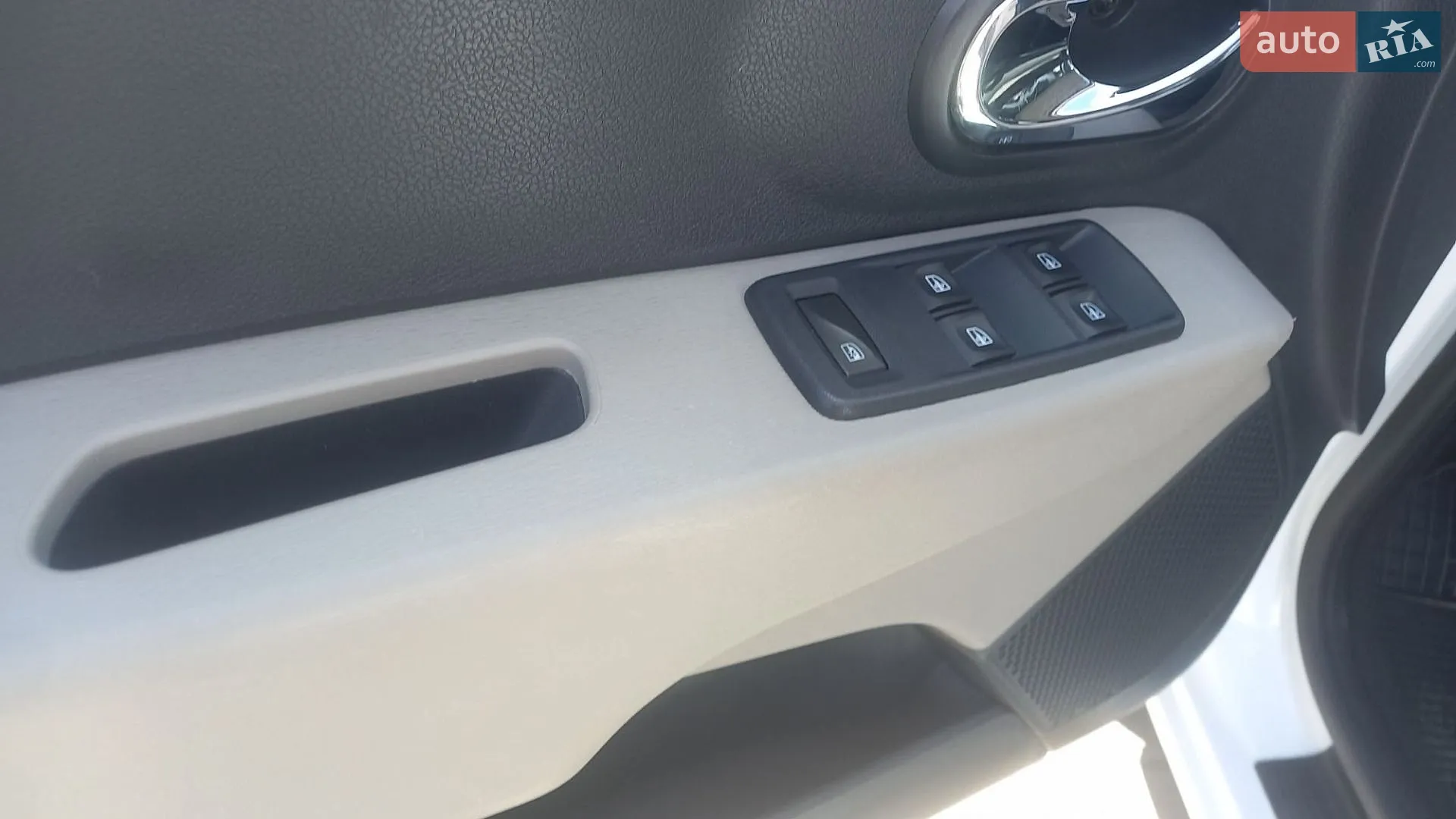 2012 Dacia Lodgy - мініатюра 8
