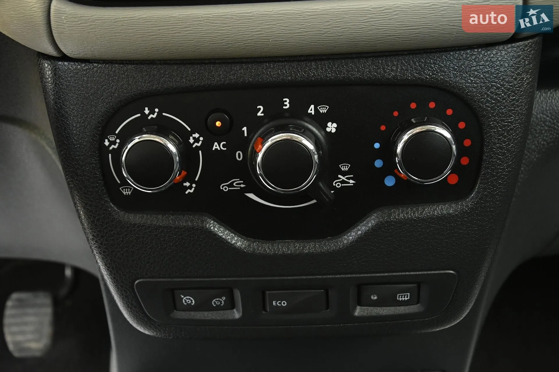 2014 Dacia Lodgy - мініатюра 26