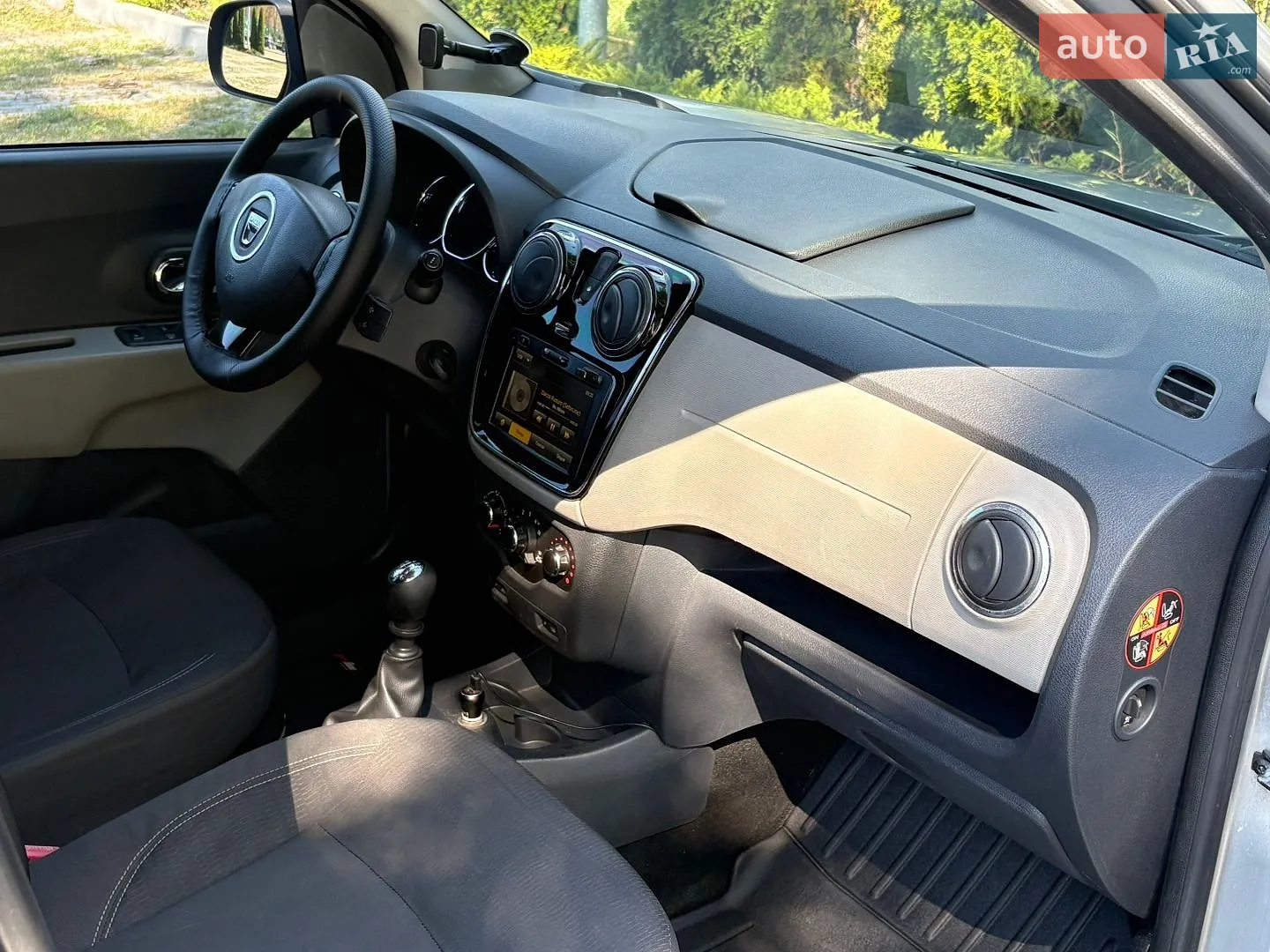 2012 Dacia Lodgy - мініатюра 27