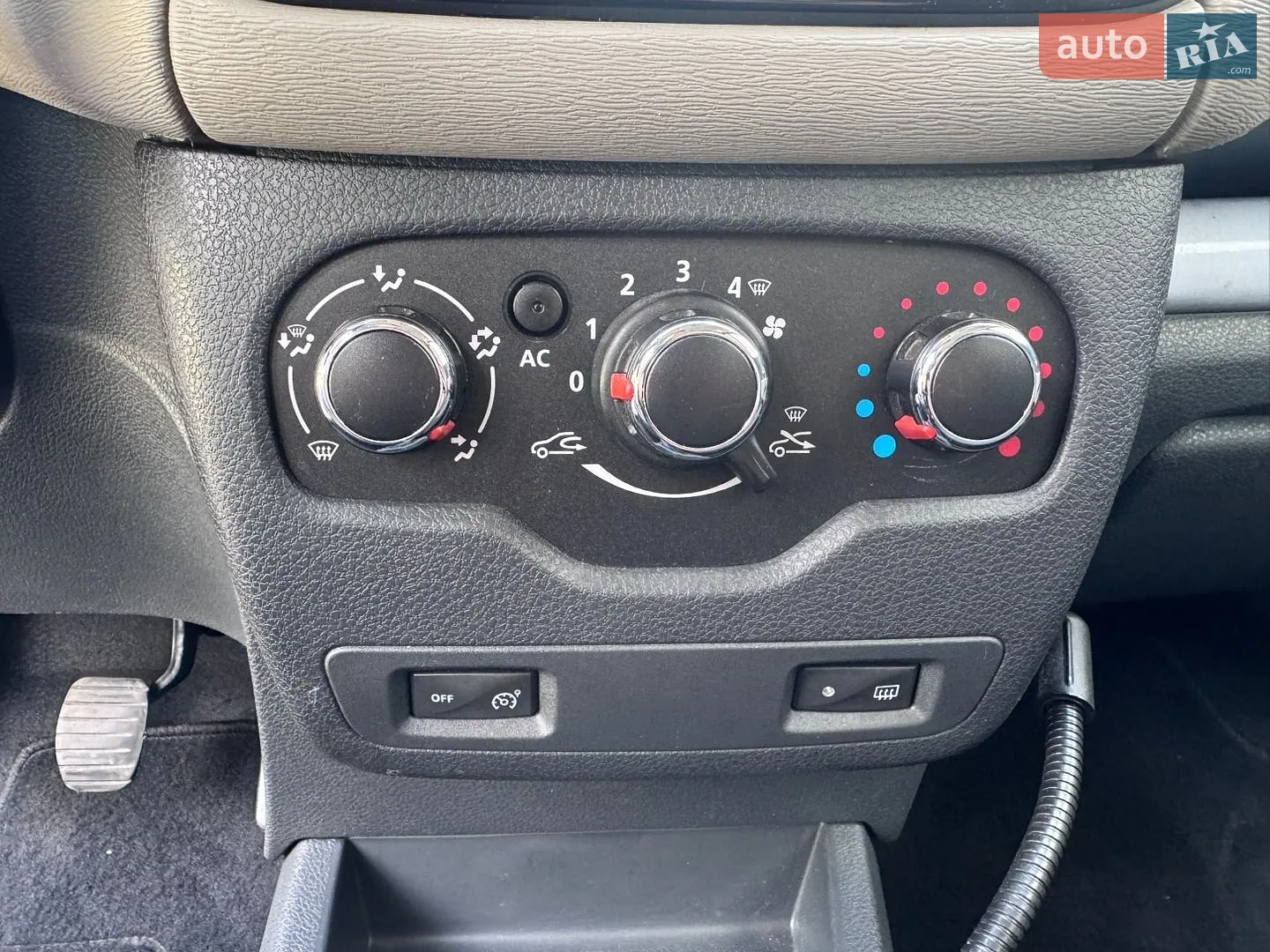2012 Dacia Lodgy - мініатюра 21