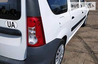 Універсал Dacia Logan MCV 2011 в 