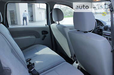 Минивэн Dacia Logan MCV 2008 в 