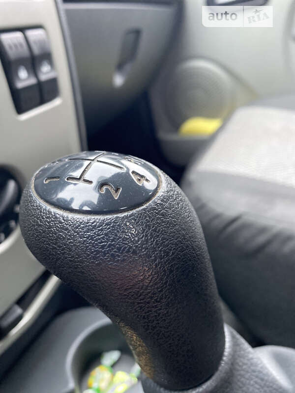 Универсал Dacia Logan MCV 2009 в Карловке фото 9 Универсал Dacia Logan MCV 2009 в Карловке