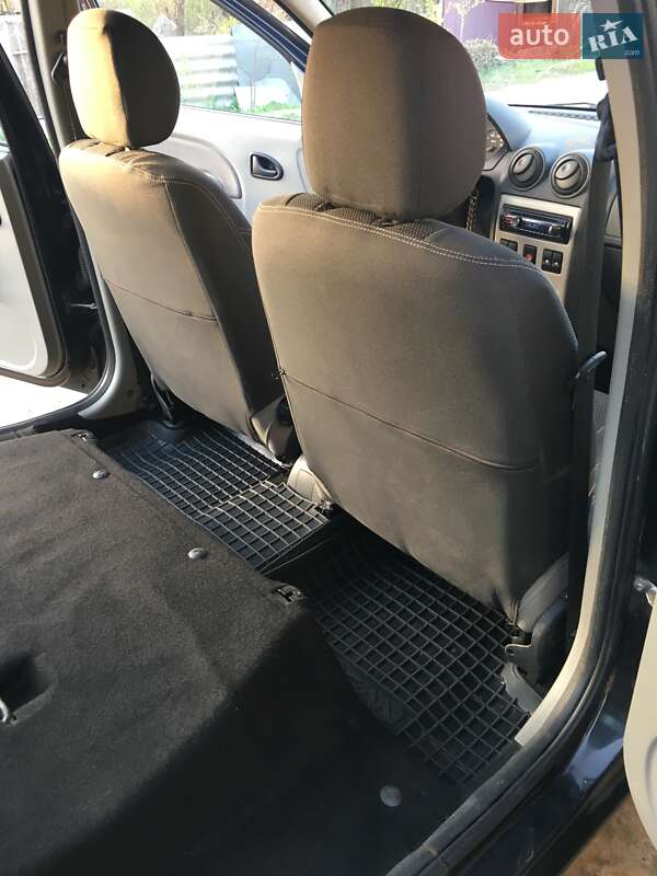 Універсал Dacia Logan MCV 2010 в Чернігові