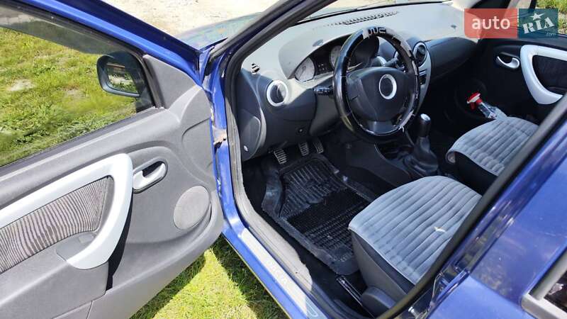 Универсал Dacia Logan MCV 2009 в Тернополе