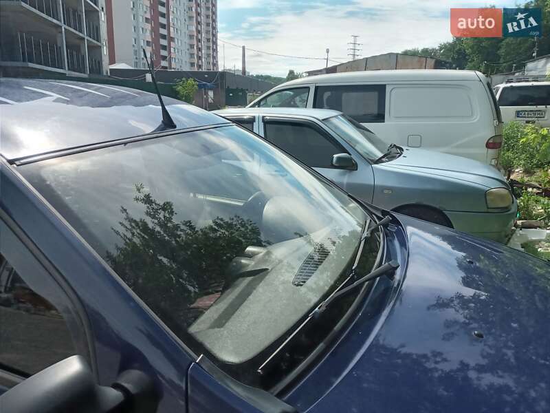 Универсал Dacia Logan MCV 2008 в Киеве