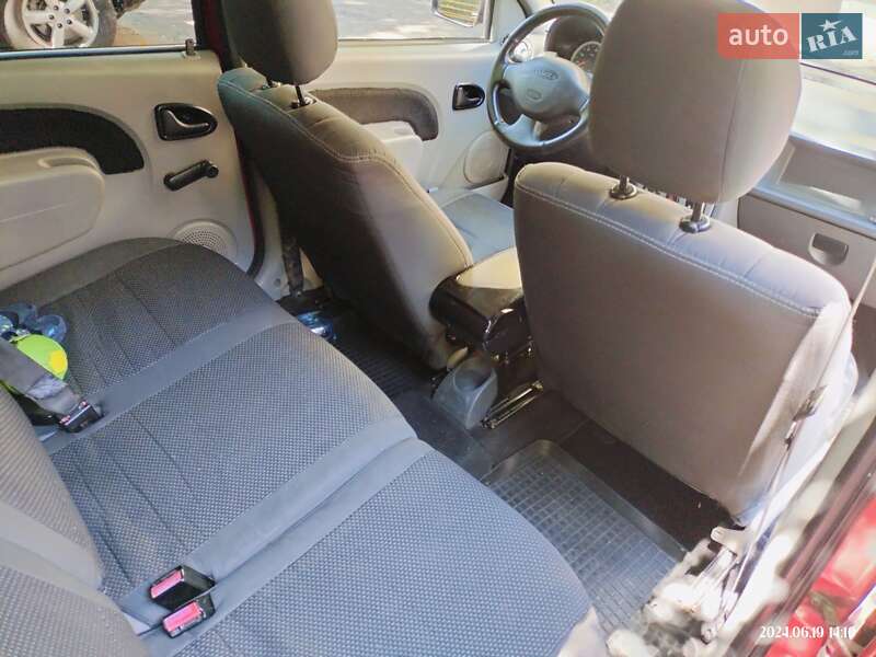 Универсал Dacia Logan MCV 2008 в Киеве