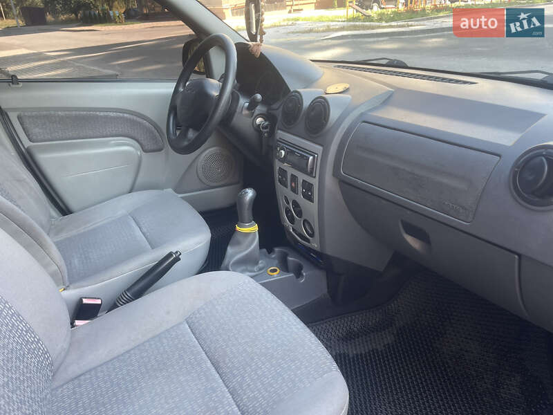 Універсал Dacia Logan MCV 2007 в Чернігові