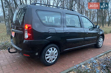 Универсал Dacia Logan MCV 2010 в Хороле