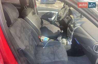 Универсал Dacia Logan MCV 2009 в 