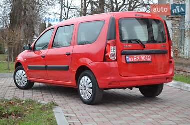 Универсал Dacia Logan MCV 2011 в Хороле