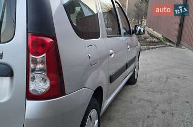 Универсал Dacia Logan MCV 2010 в 