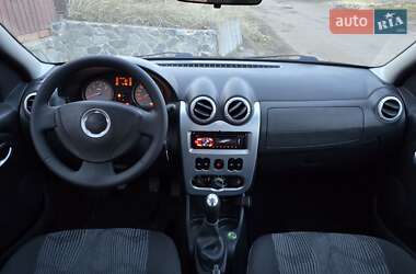 Универсал Dacia Logan MCV 2010 в 