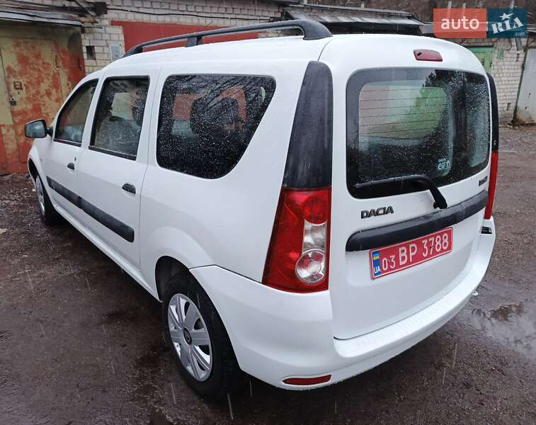 Универсал Dacia Logan MCV 2012 в Чернигове