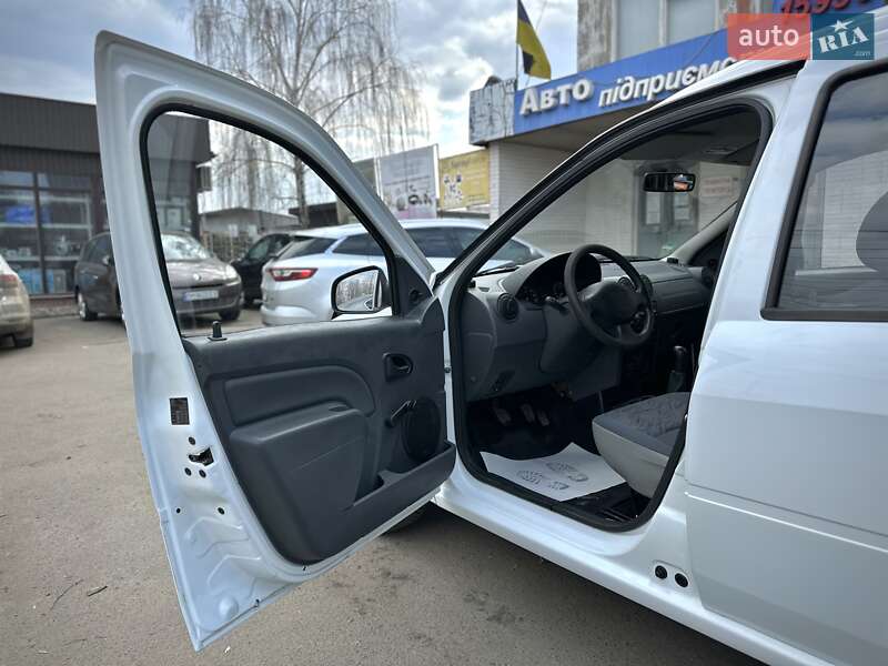 Универсал Dacia Logan MCV 2009 в Сумах