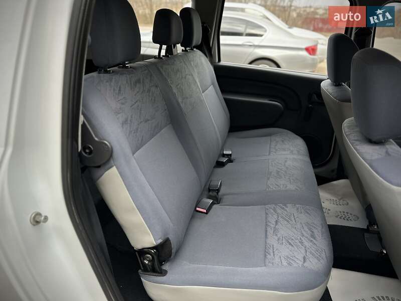 Универсал Dacia Logan MCV 2009 в Сумах