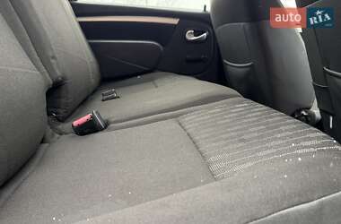 Універсал Dacia Logan MCV 2012 в 